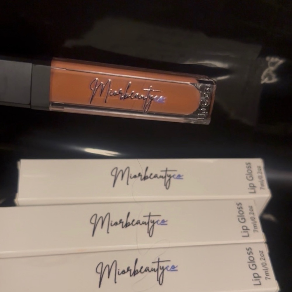 Skin Lip Gloss - Warm Tan